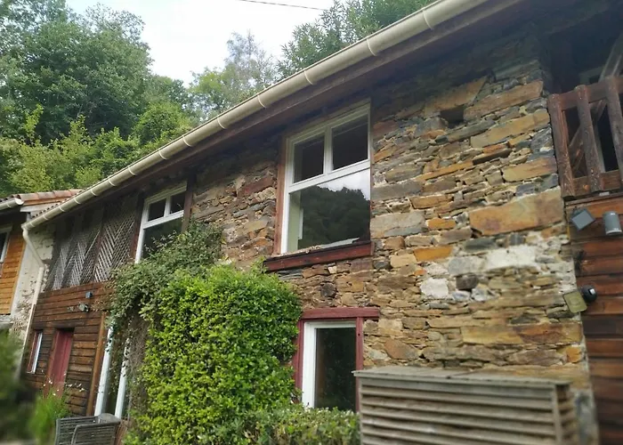 De La Ouedolle Nyaraló Sengouagnet